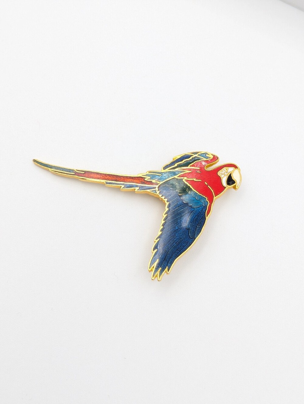 RARE collectible vintage WM Spear Macaw Parrot enamel brooch pin
